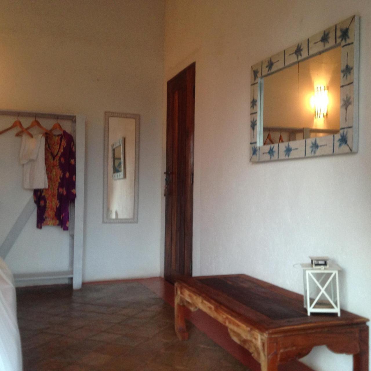 Espelho Bahia Blue House Bed & Breakfast Praia do Espelho Exterior photo